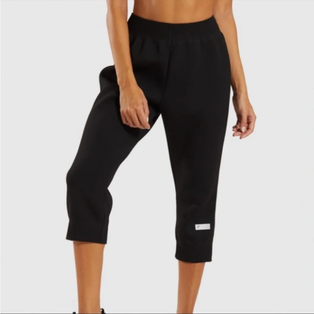 Gymshark Size Small Black Ruched Cropped Jogger Athletic Workout Gym‎